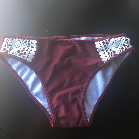 Crochet halter top bikini - Picture 5 of 6